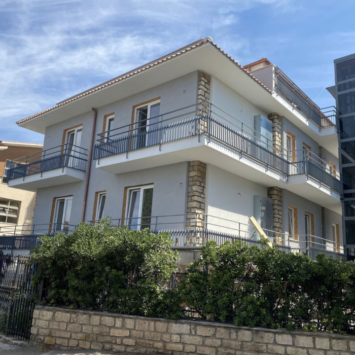 RISTRUTTURAZIONE DI UN COMPLESSO RESIDENZIALE – CONSOLIDAMENTO SISMICO E CONSOLIDAMENTO ENERGETICO