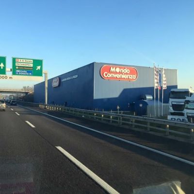 PUNTI VENDITA MONDO CONVENIENZA – MILANO – NAPOLI – VITERBO